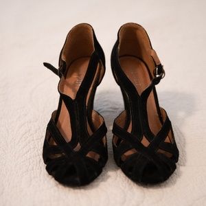 NINE WEST Black Suede Heels